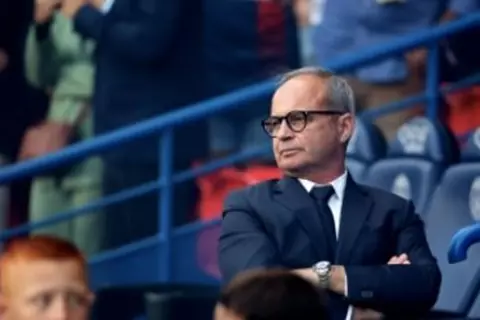 رسميًا.. لويس كامبوس يجدد تعاقده مع باريس سان جيرمان حتى 2030